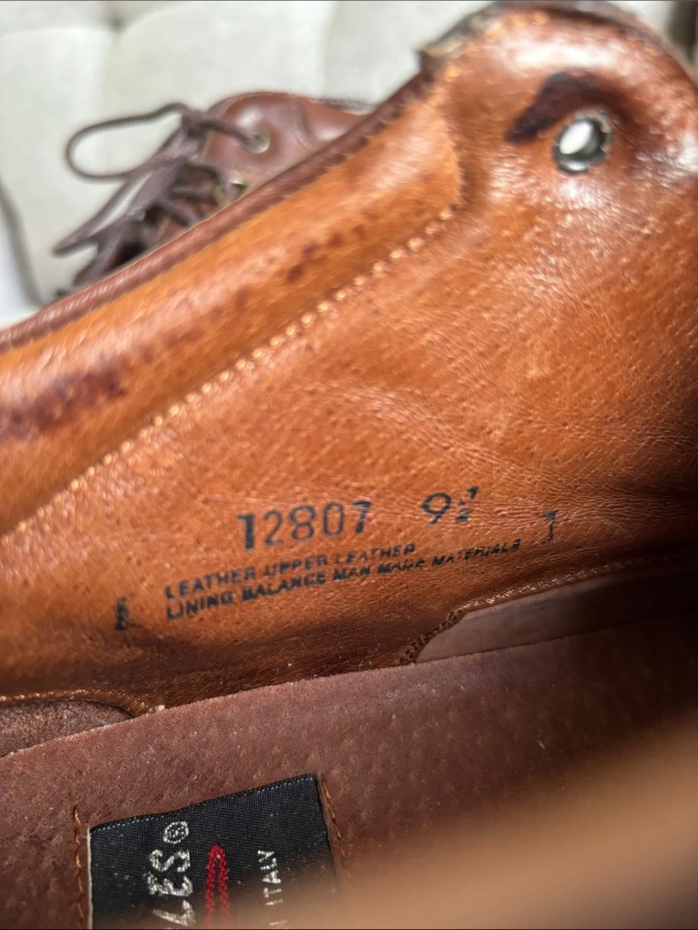 AEROSOLES Men's Brown Leather Chukka Boots. Made in Italy. New w/o Tags